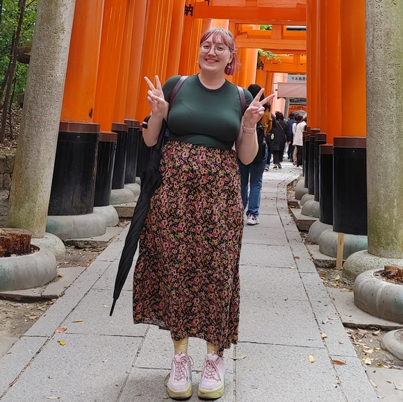 Meet your Posher, Trinity - Picture 1 of 1